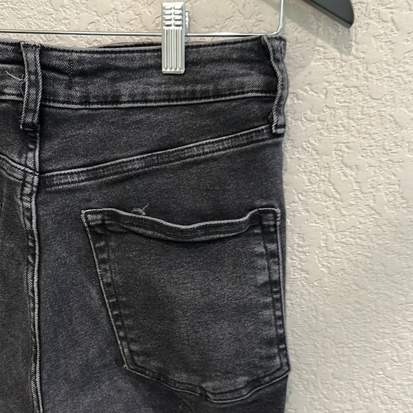 Free People size 27 raw hem ankle crop jeans - Picture 9 of 12